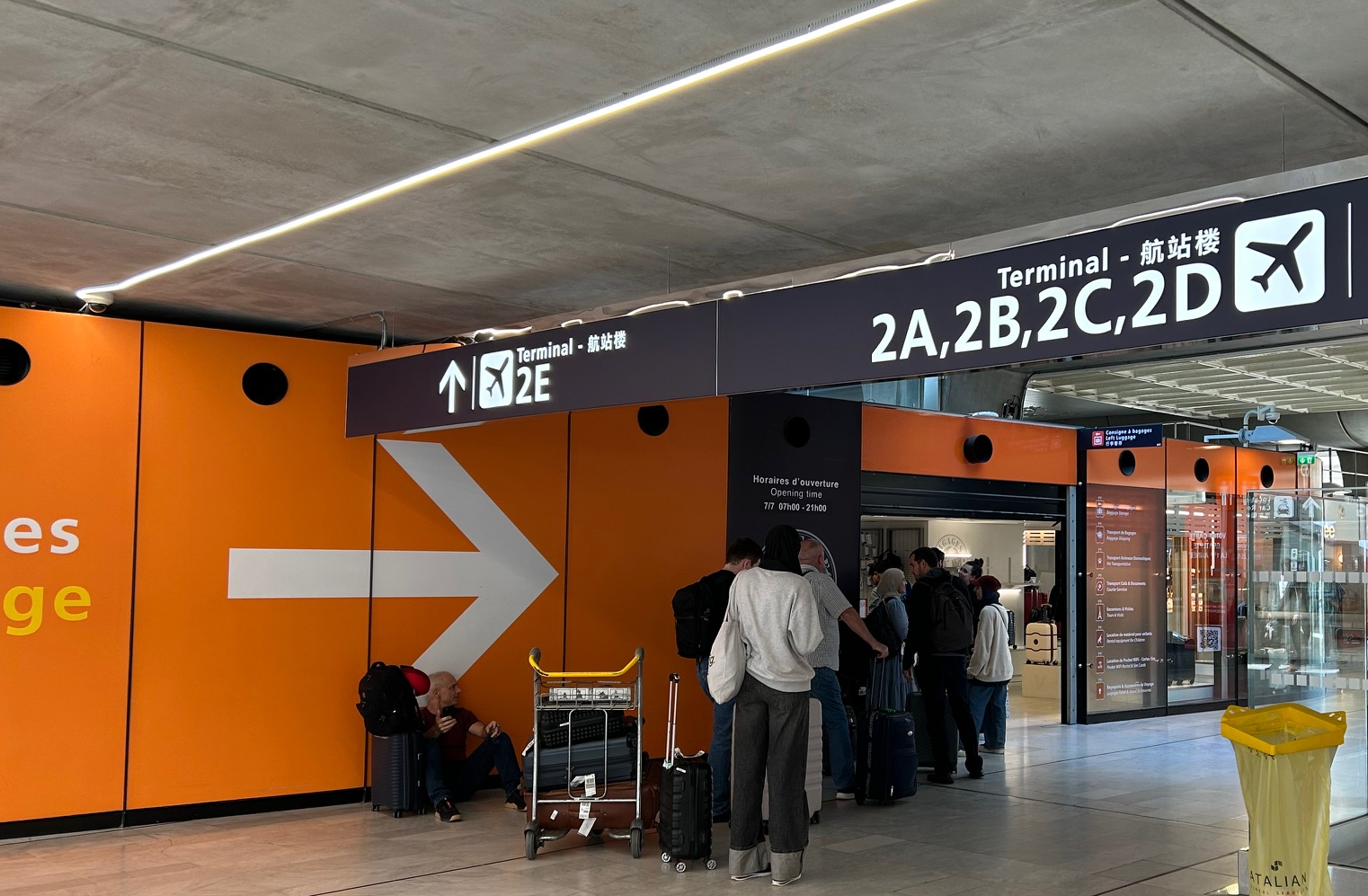 location poussette et siege auto bébé aéroport de paris roissy